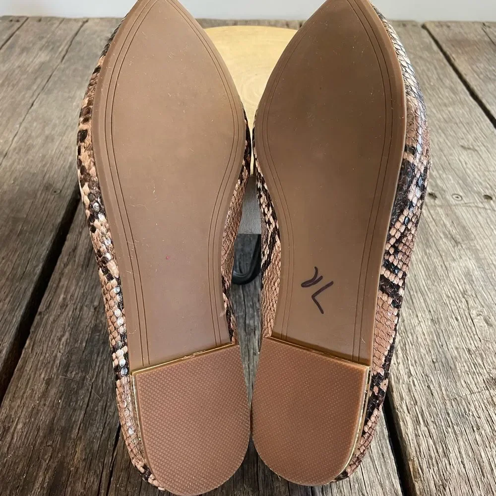 Report Faux Snake Skin Flats Size 7 EUC